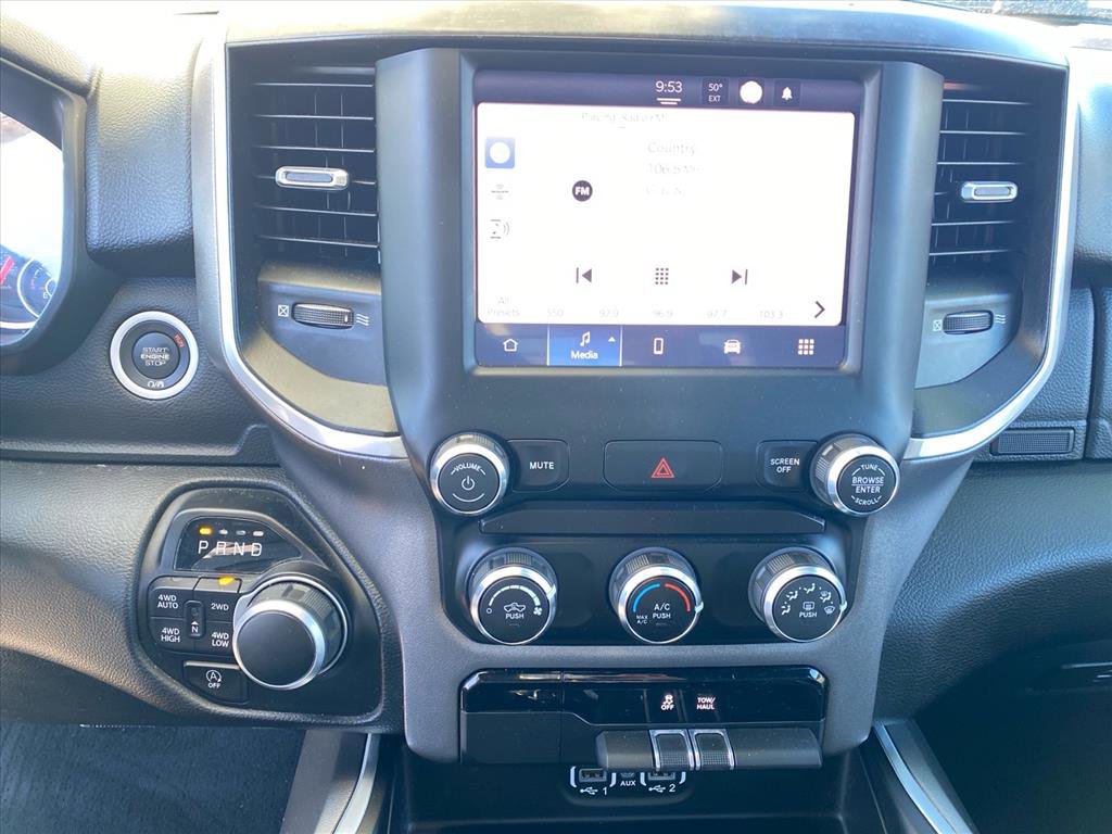 Used 2022 RAM 1500 Big Horn AWD/4WD image 11
