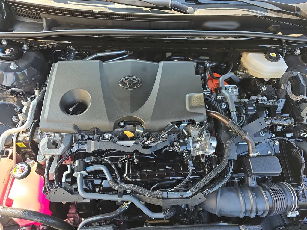 Used 2025 Toyota Camry SE w/ Convenience Package FWD image 30