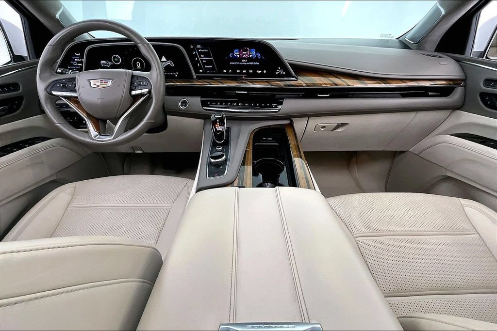 Used 2021 Cadillac Escalade ESV Sport Platinum AWD/4WD image 19