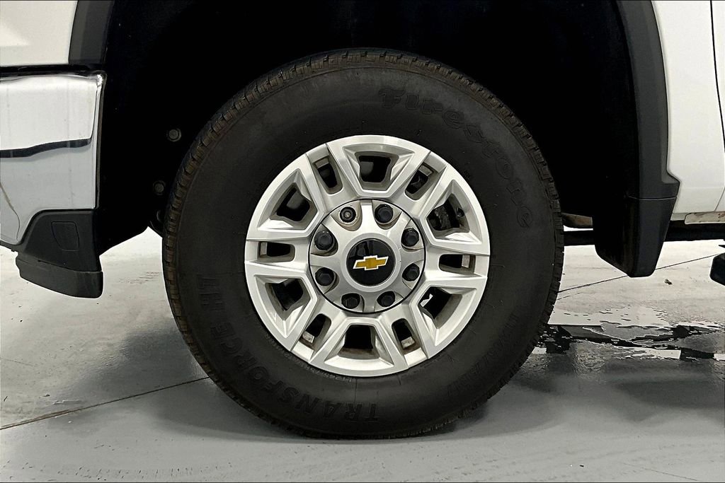 Used 2024 Chevrolet Silverado 2500 LT image 11