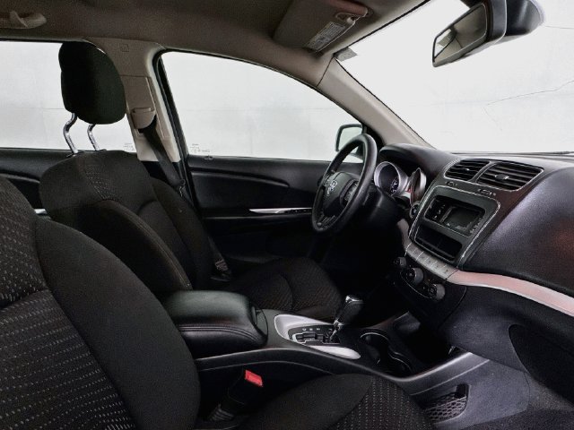 Used 2019 Dodge Journey SE w/ Blacktop Package FWD image 25