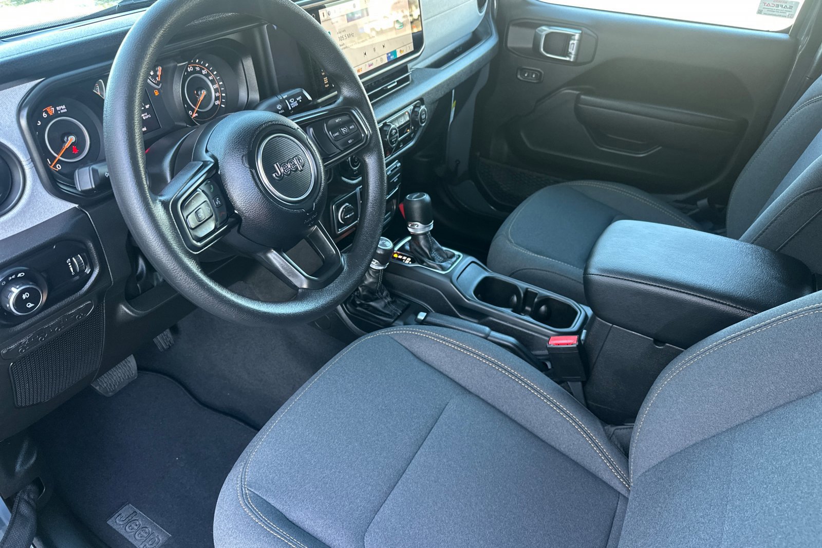 New 2025 Jeep Gladiator Nighthawk image 7