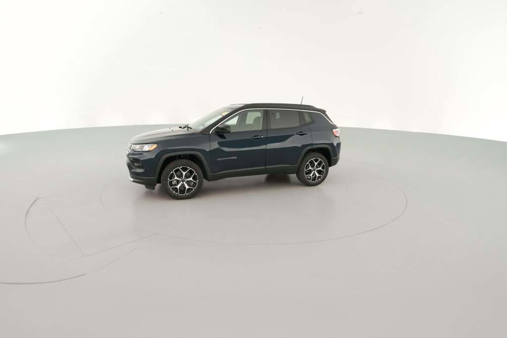 New 2026 Jeep Compass Limited image 5