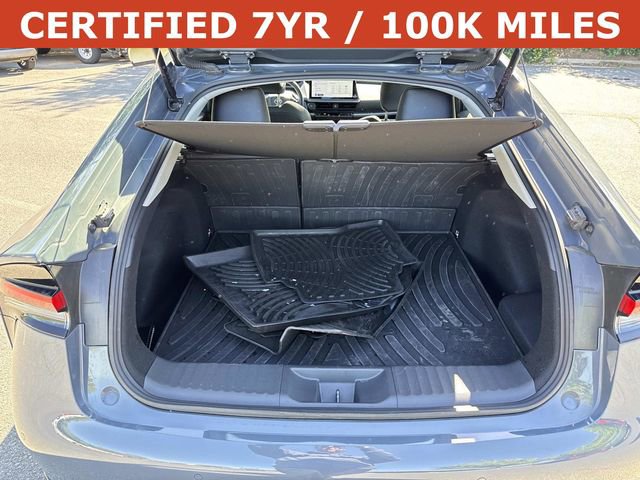 Used 2024 Toyota Prius XLE FWD image 12