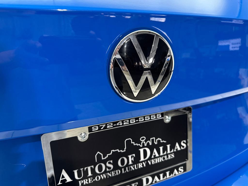 Used 2022 Volkswagen Taos SE w/ Panoramic Sunroof Package AWD/4WD image 21