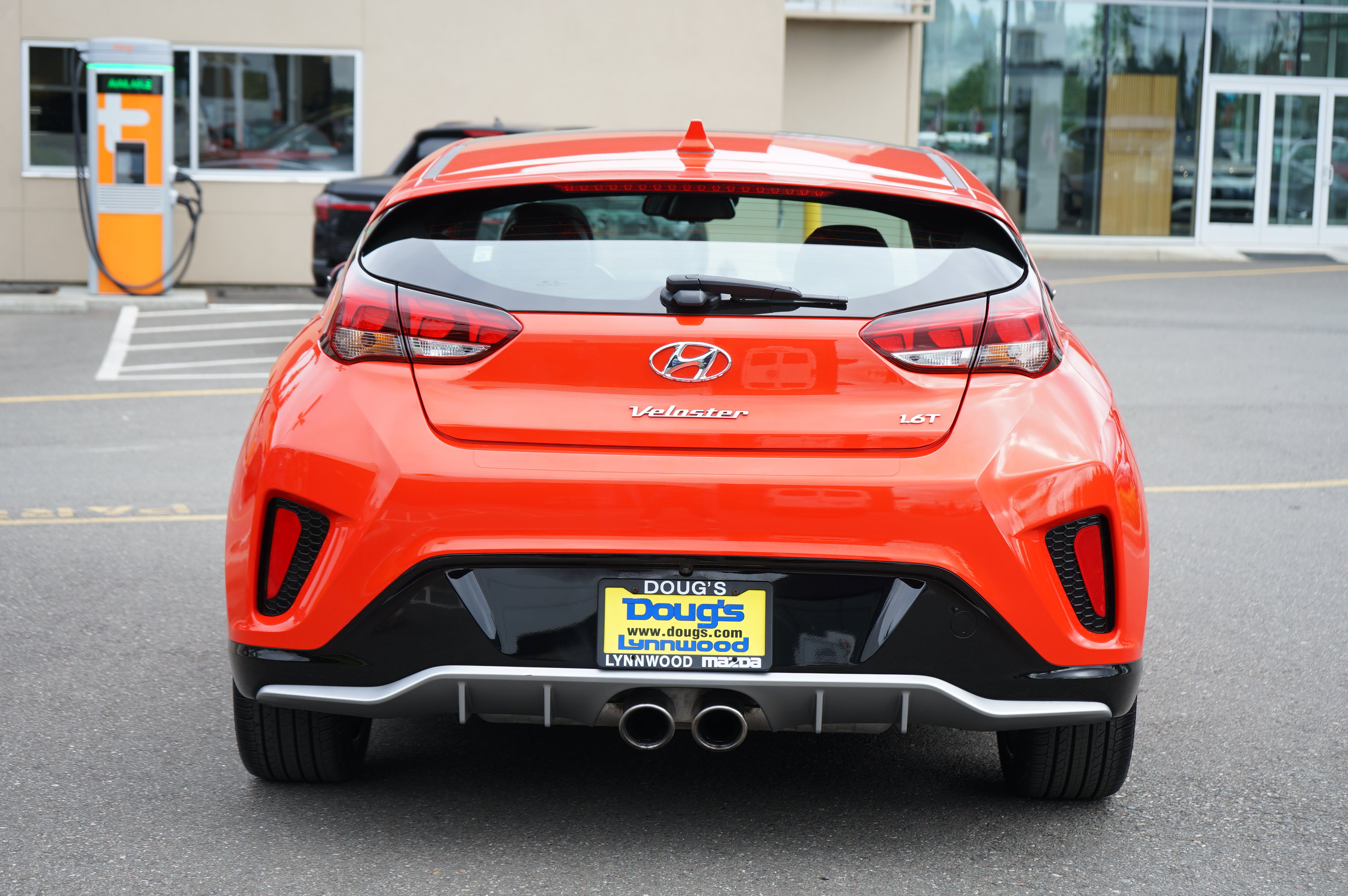 Used 2020 Hyundai Veloster Turbo FWD image 4