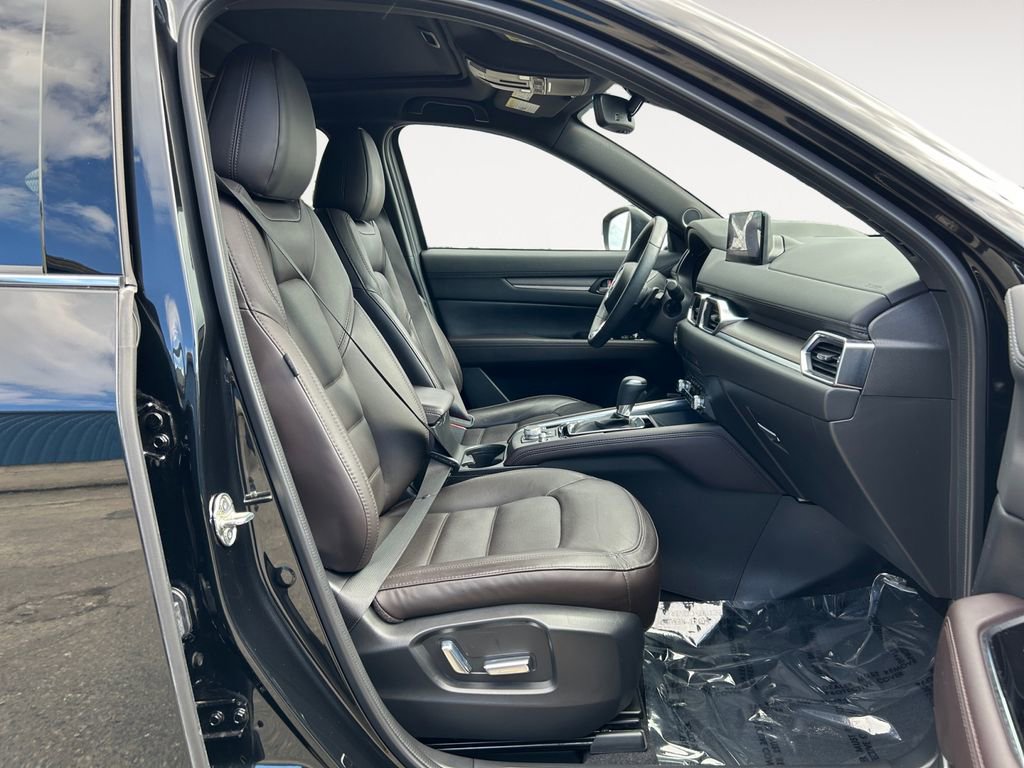 Used 2023 MAZDA CX-5 Signature image 10