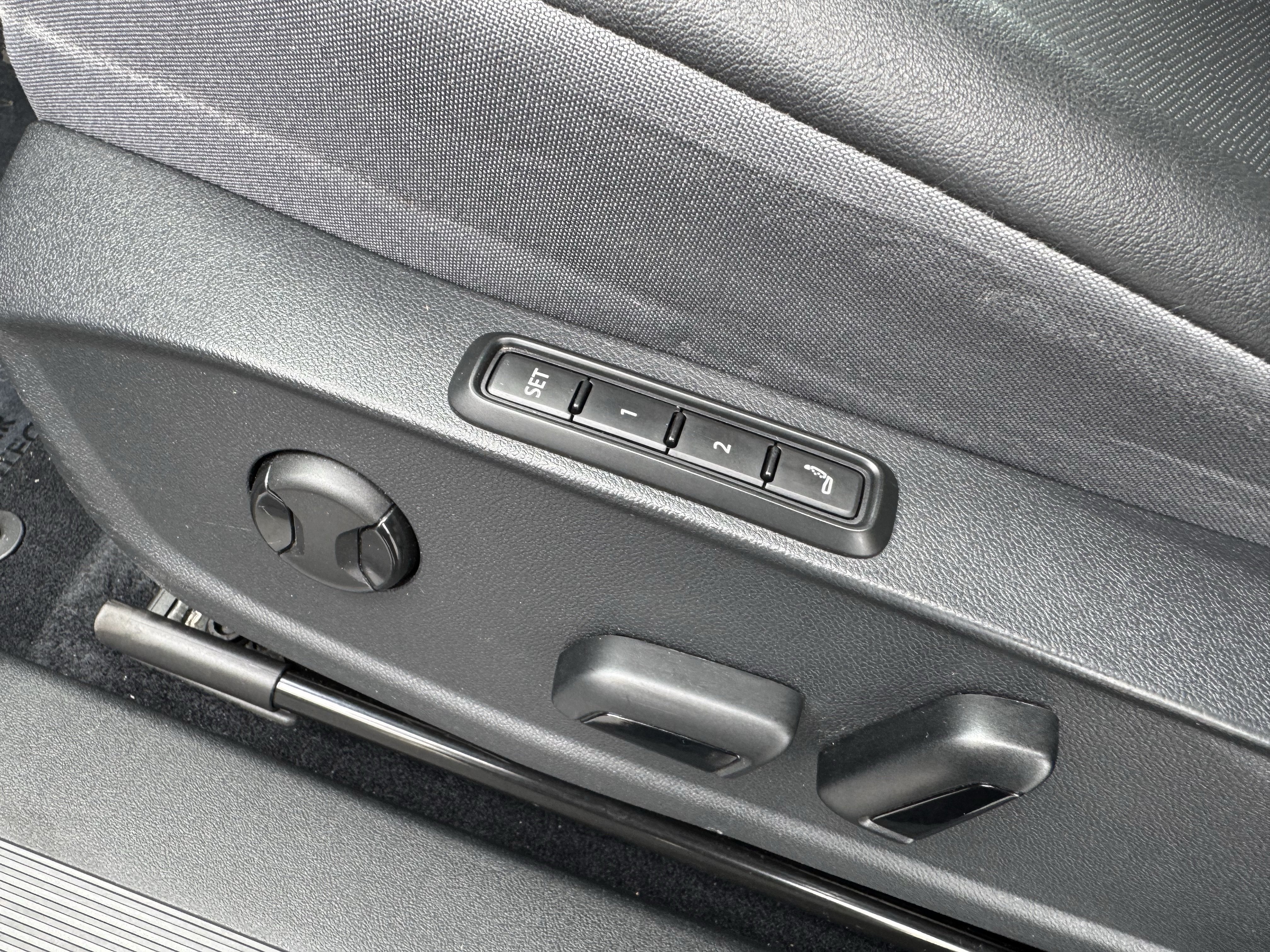 Certified 2023 Volkswagen ID.4 Pro S RWD image 16