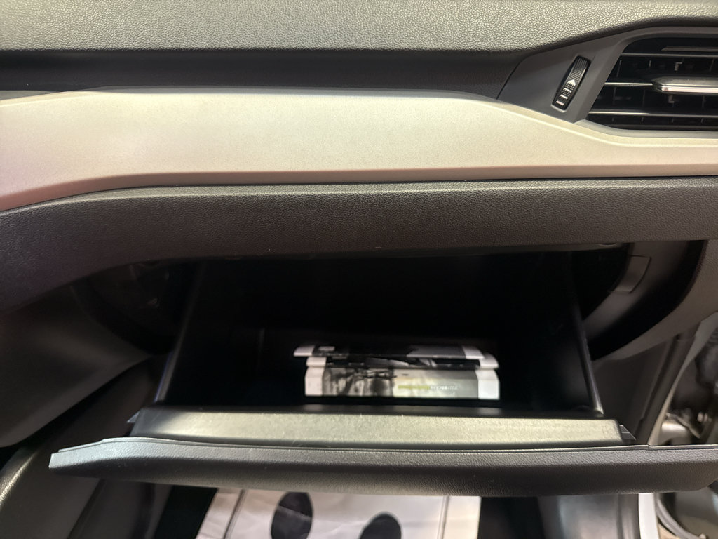 Used 2022 Ford Escape SE w/ Convenience Package FWD image 23