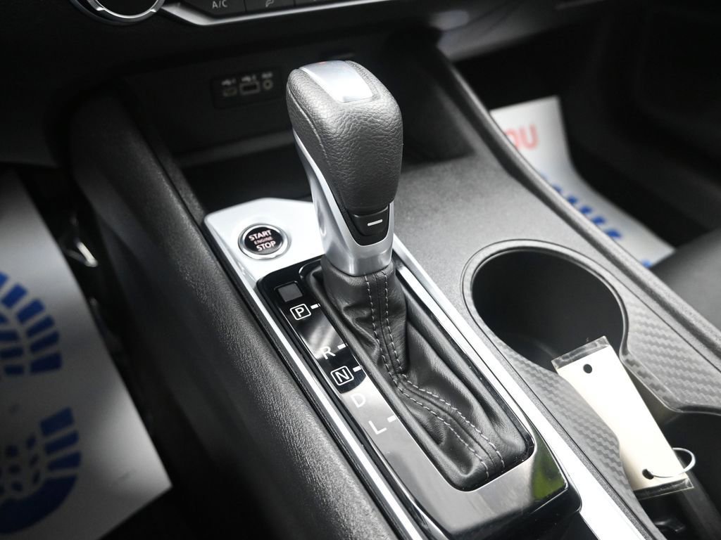 Used 2025 Nissan Altima 2.5 SV image 23