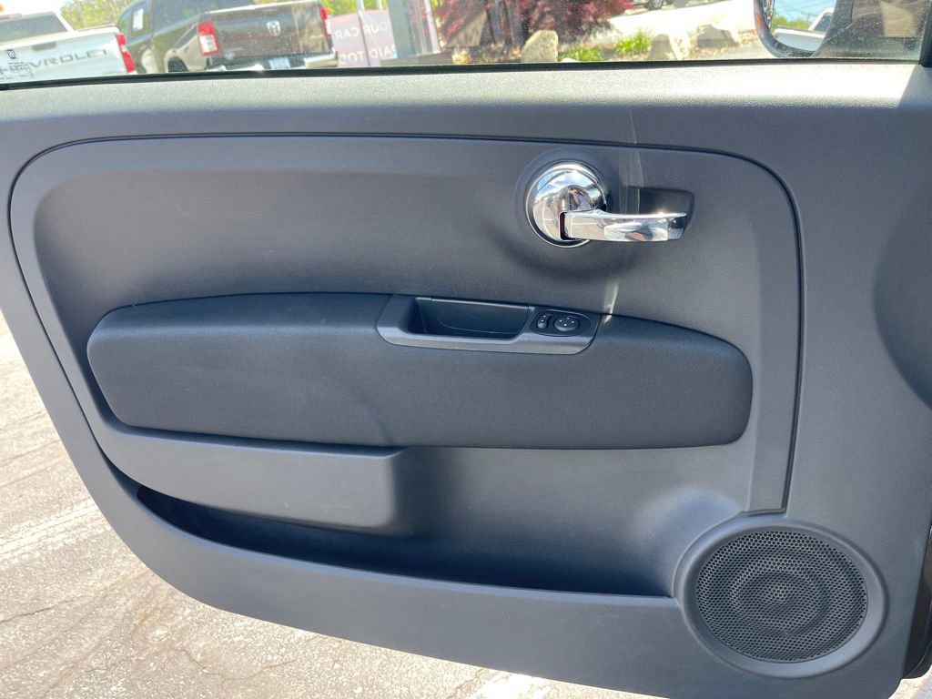 Used 2015 FIAT 500 Pop FWD image 11