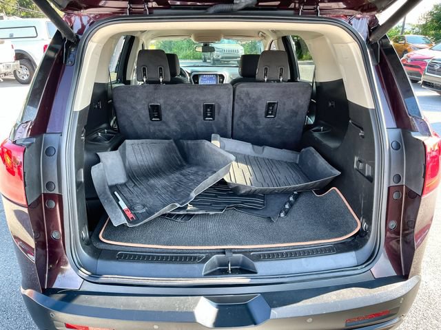 Used 2017 GMC Acadia SLE w/ Driver Alert Package I AWD/4WD image 21