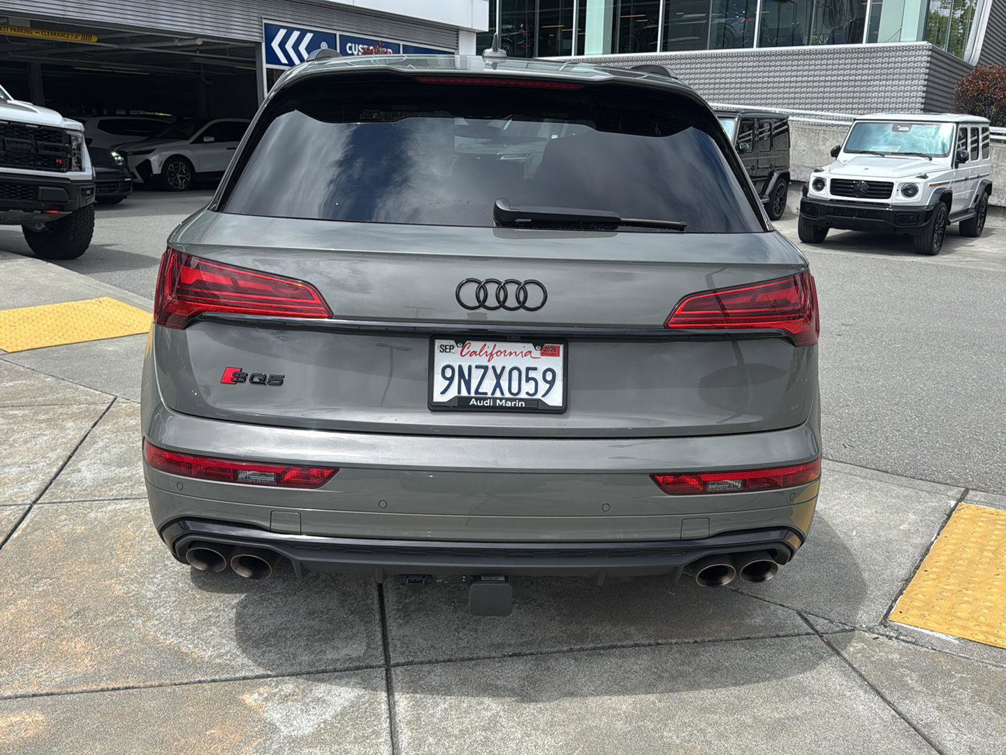 Used 2024 Audi SQ5 Premium Plus w/ Premium Plus Package AWD/4WD image 9