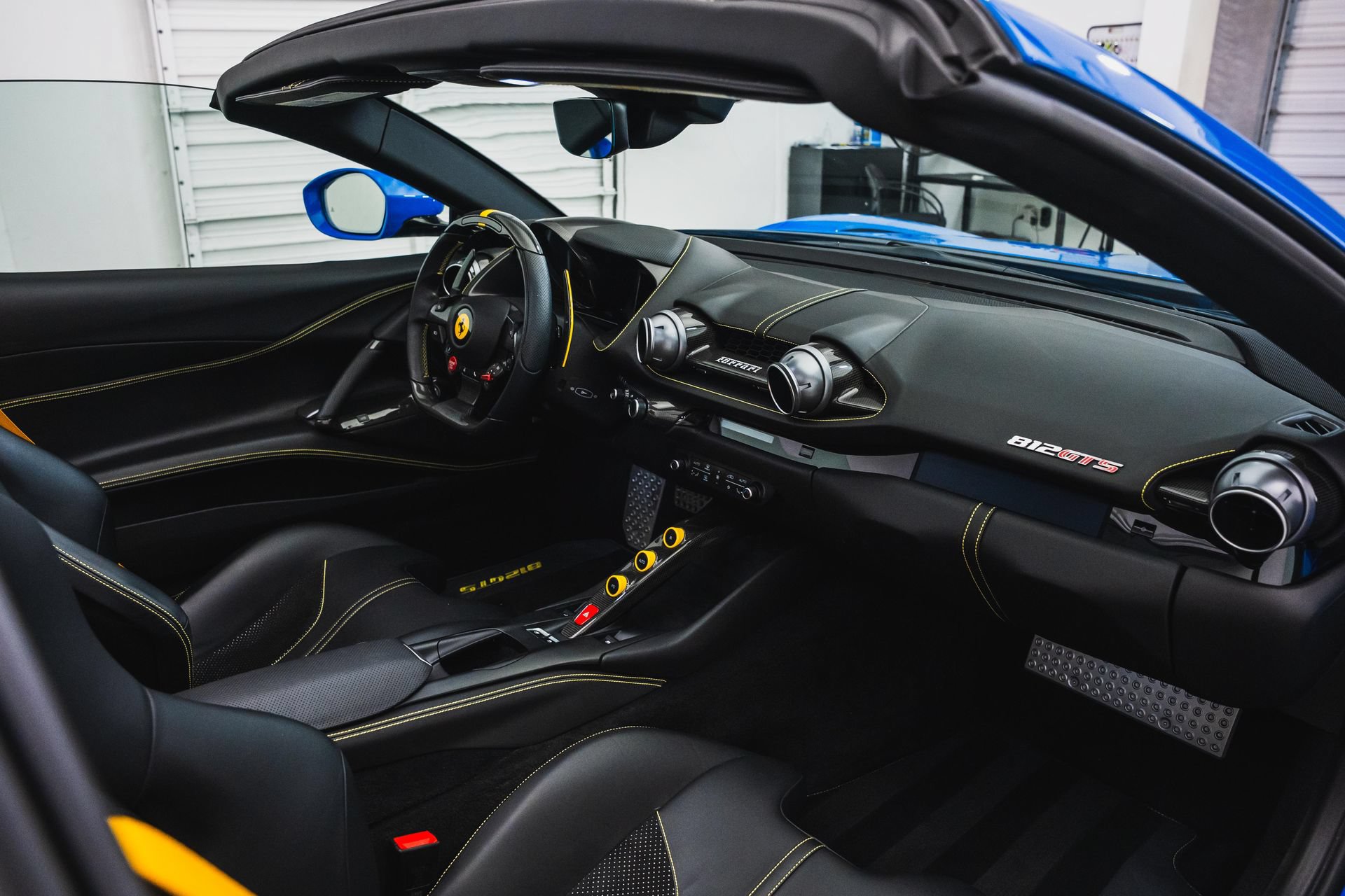 Used 2022 Ferrari 812 GTS RWD image 77