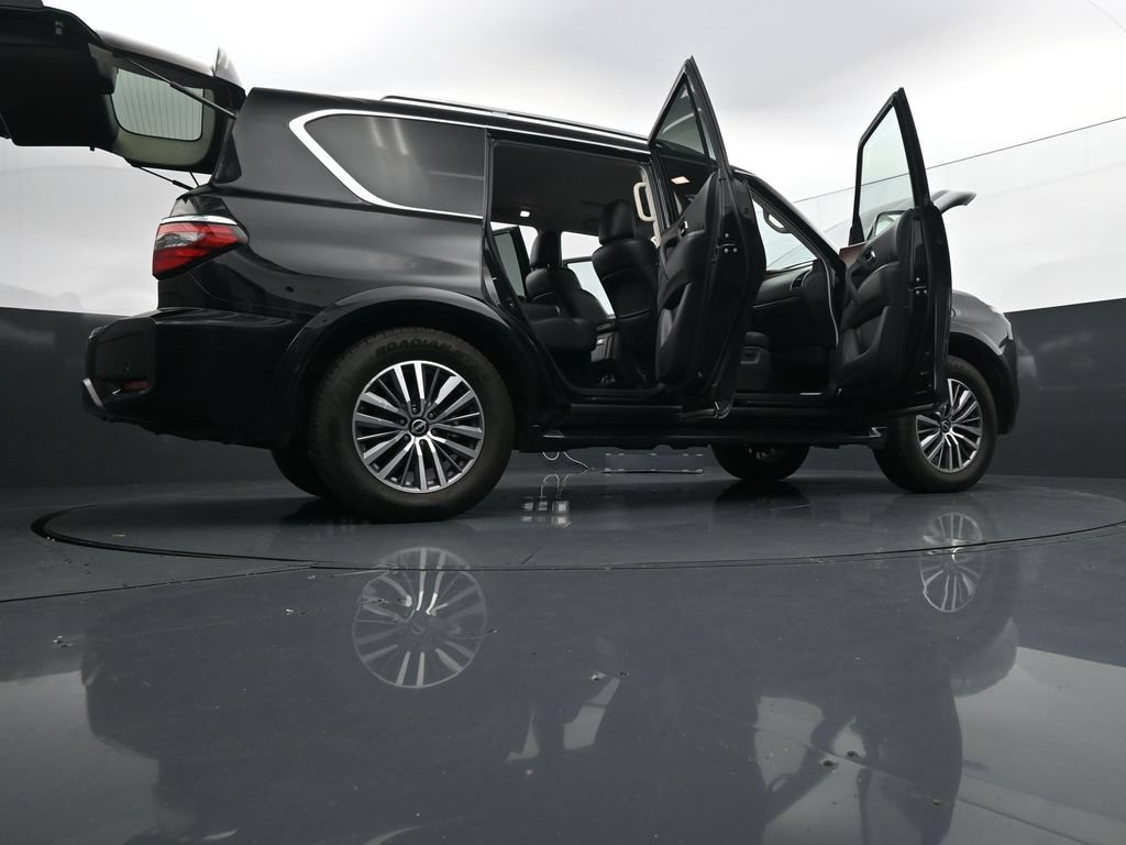 Used 2024 Nissan Armada SL w/ Captain's Chairs Package AWD/4WD image 40