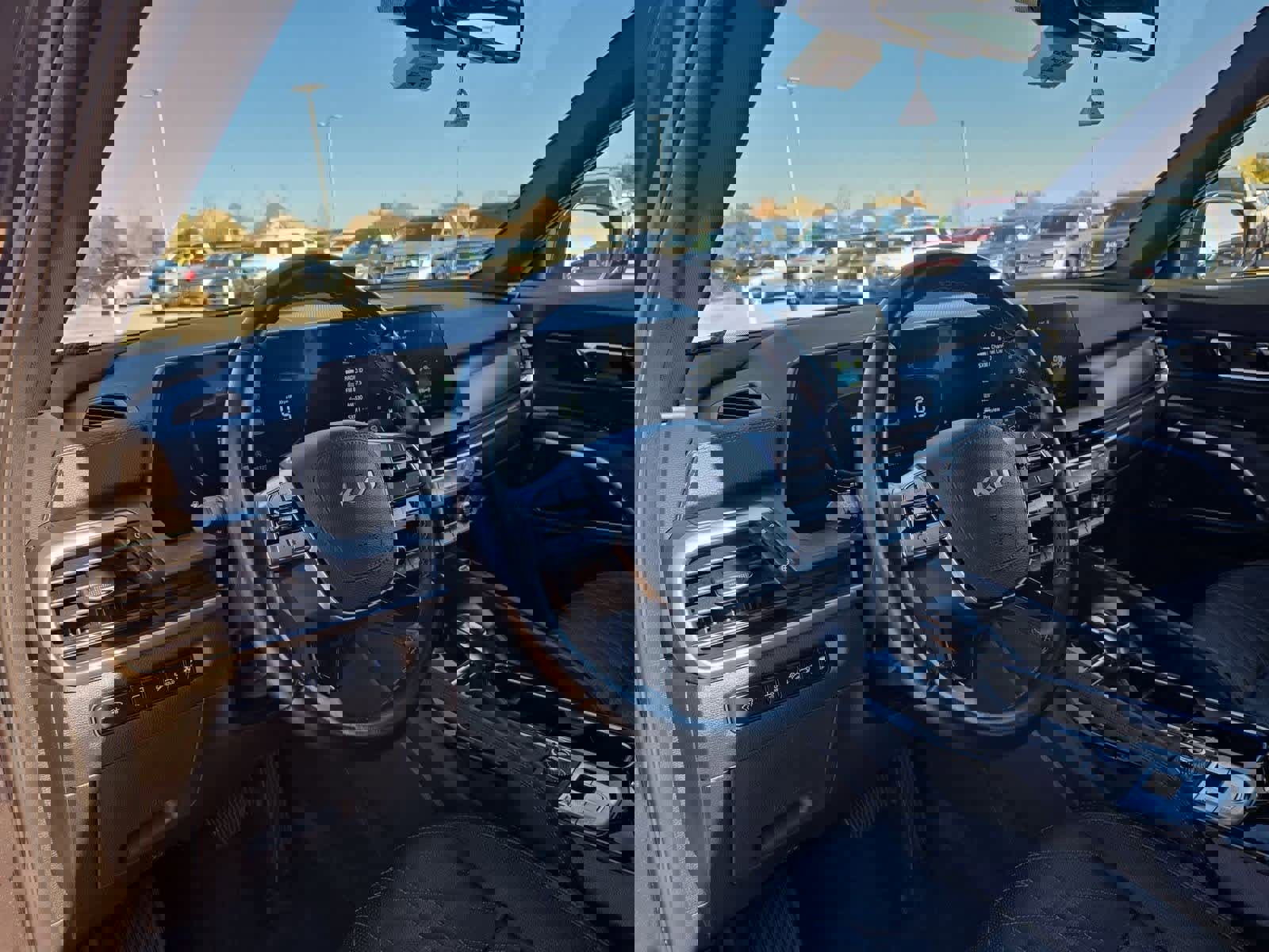 Used 2023 Kia Telluride EX X-Line image 2