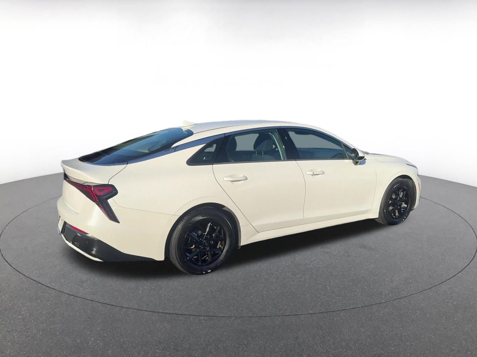 Used 2025 Kia K5 LXS image 15