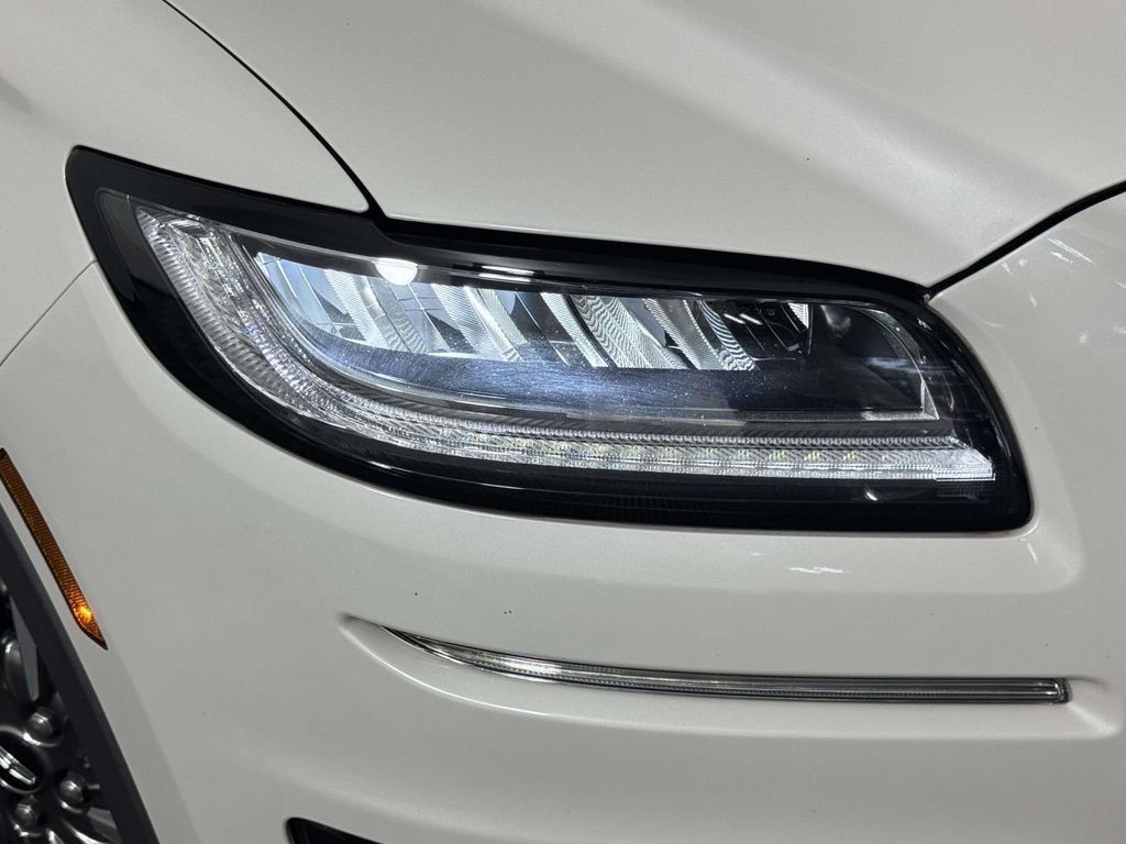 Used 2019 Lincoln Nautilus Select AWD/4WD image 15