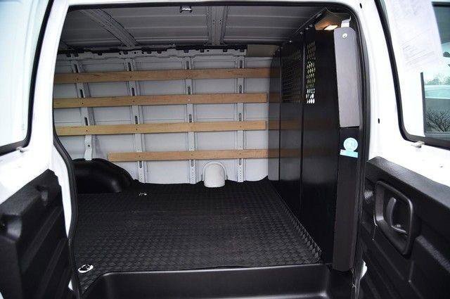 Used 2024 GMC Savana 2500 w/ Driver Convenience Package image 10