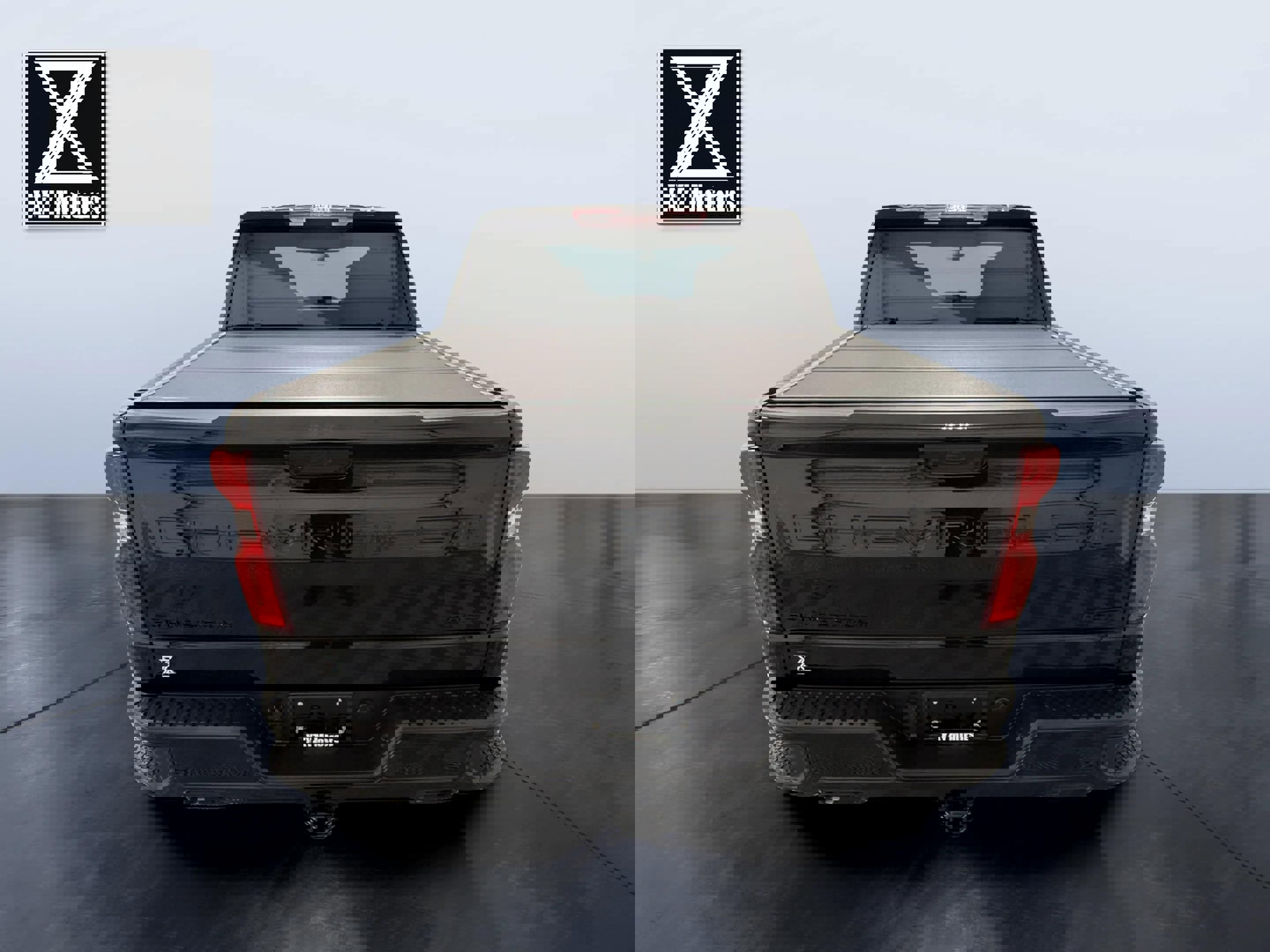 Used 2025 Chevrolet Silverado 1500 RST w/ Dark Appearance Package AWD/4WD image 5