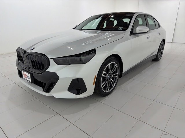 Used 2025 BMW 530i xDrive w/ M Sport Package