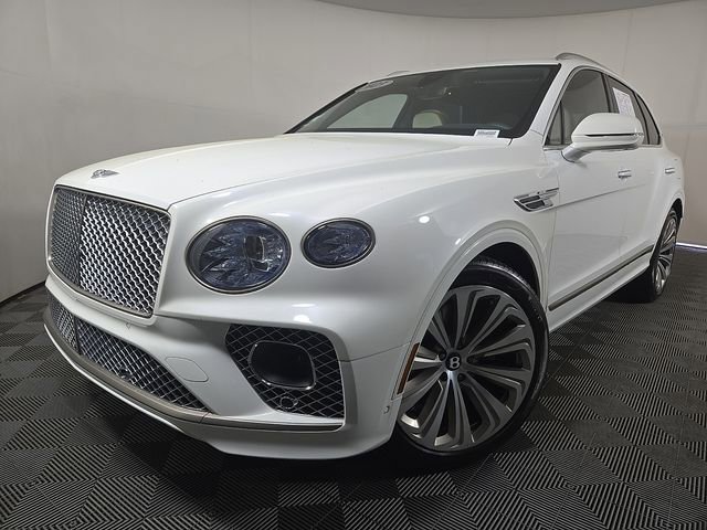 Used 2023 Bentley Bentayga Plug-In Hybrid image 1