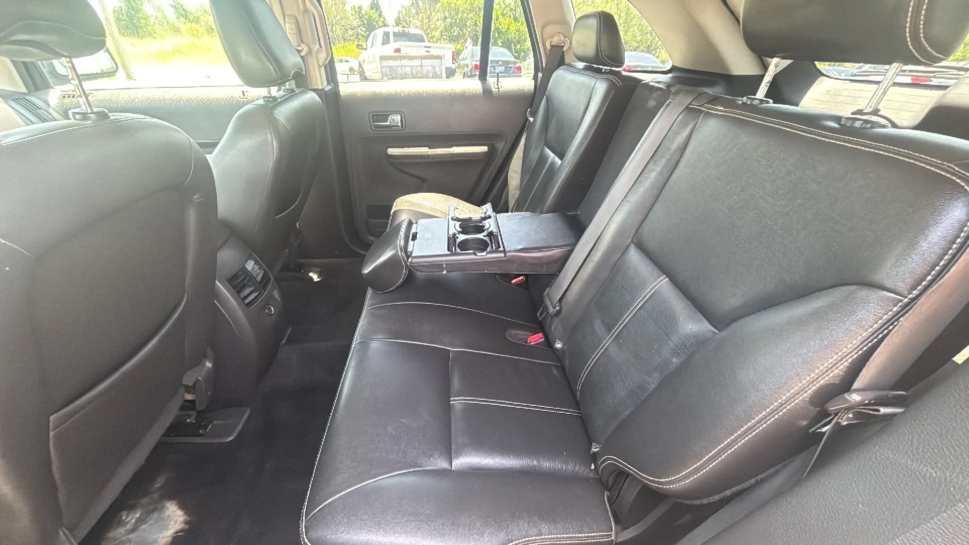 Used 2010 Ford Edge SEL FWD image 10