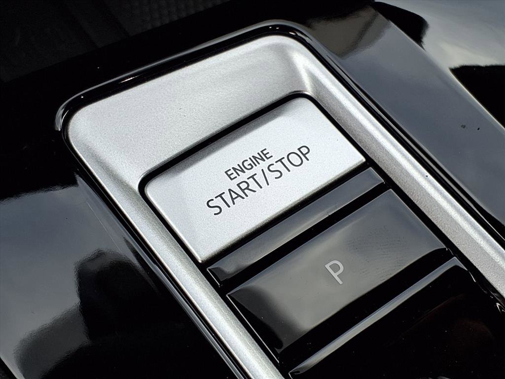 New 2026 Volkswagen Atlas Cross Sport SEL R-Line image 18