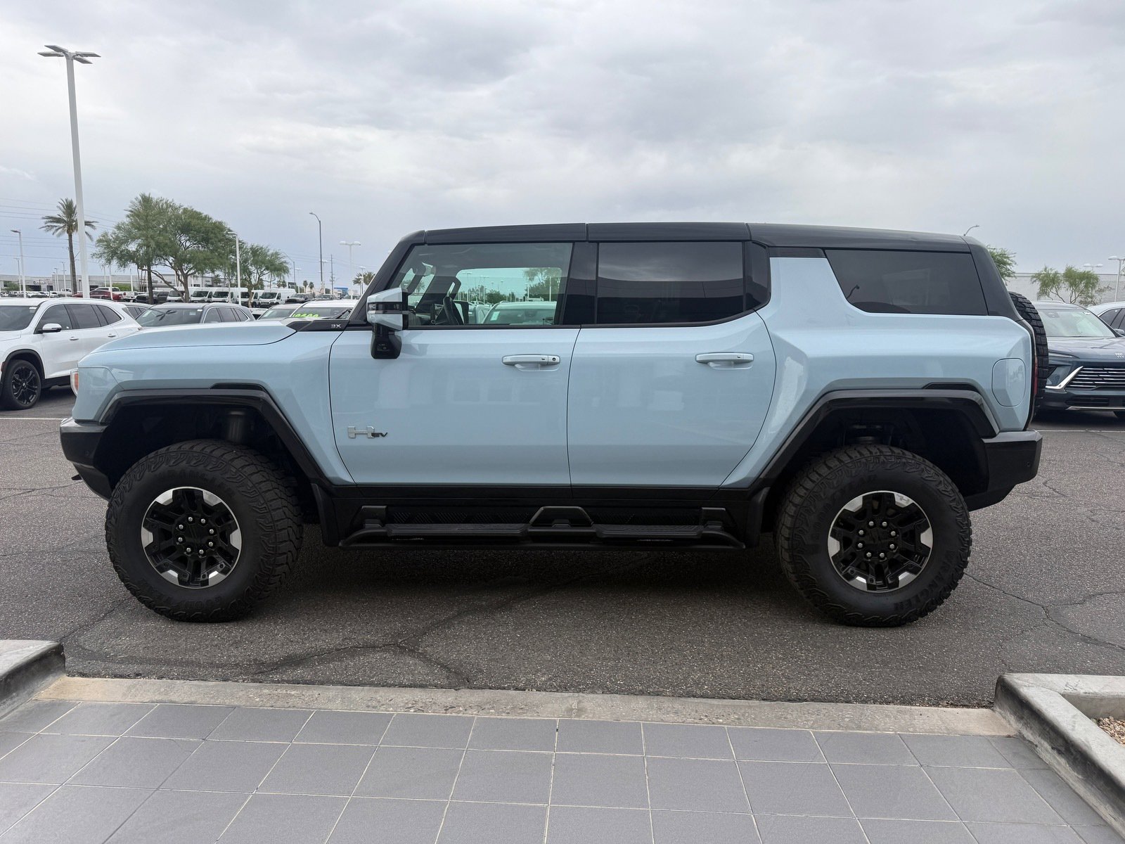 Used 2025 GMC Hummer EV 3X w/ Extreme Off-Road Package image 7