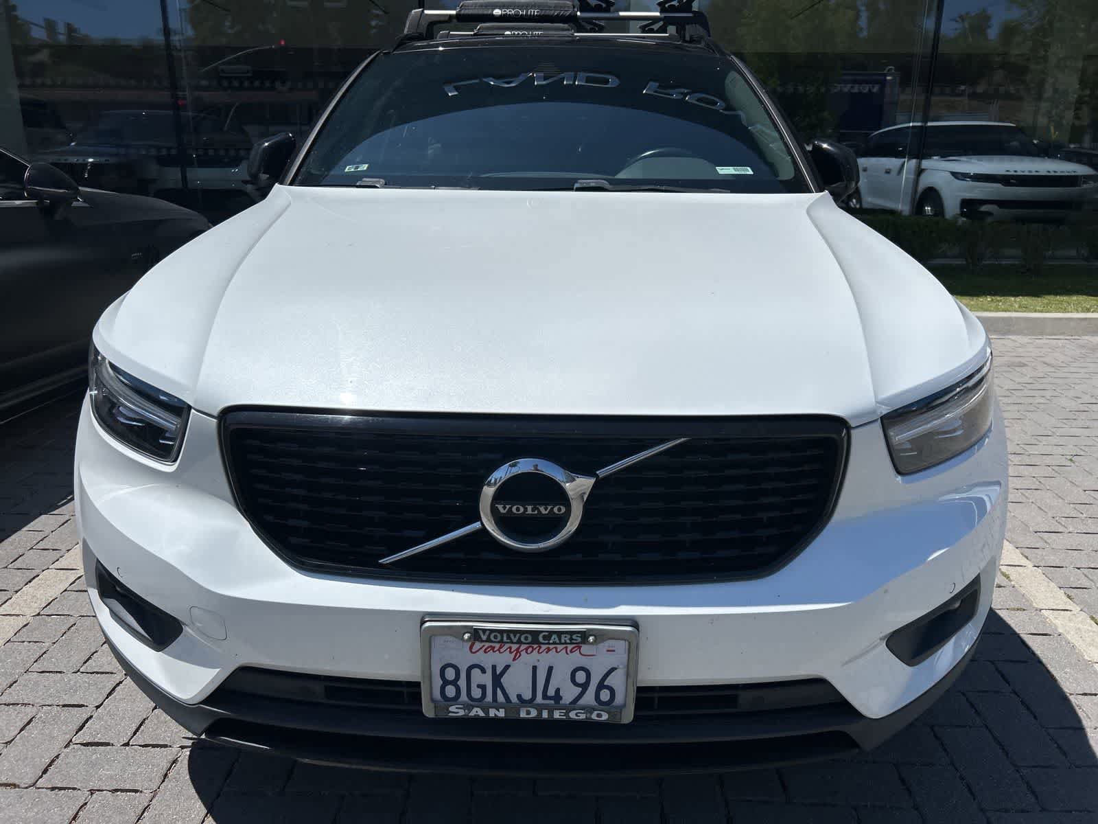 Used 2019 Volvo XC40 T4 R-Design FWD video 2
