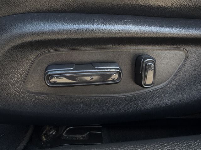 Used 2022 Honda Civic Touring image 27