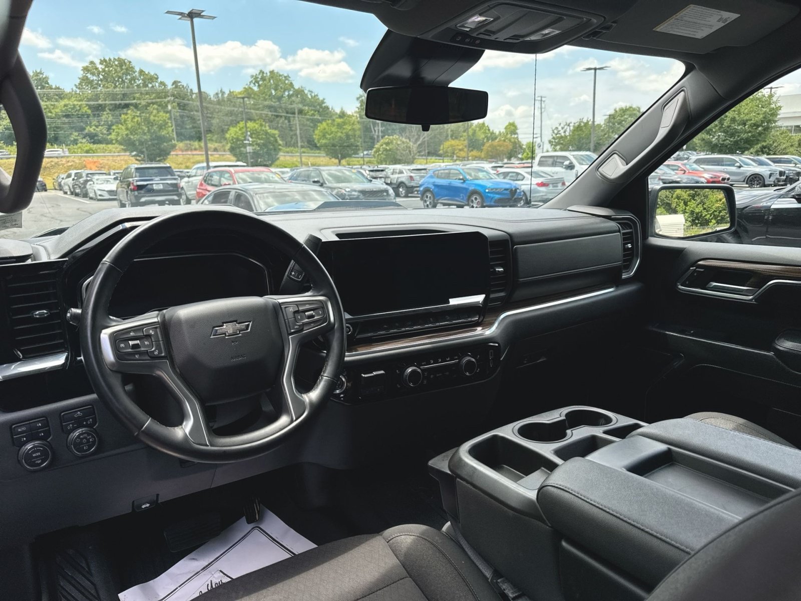 Used 2024 Chevrolet Silverado 1500 LT Trail Boss w/ Protection Package AWD/4WD image 11