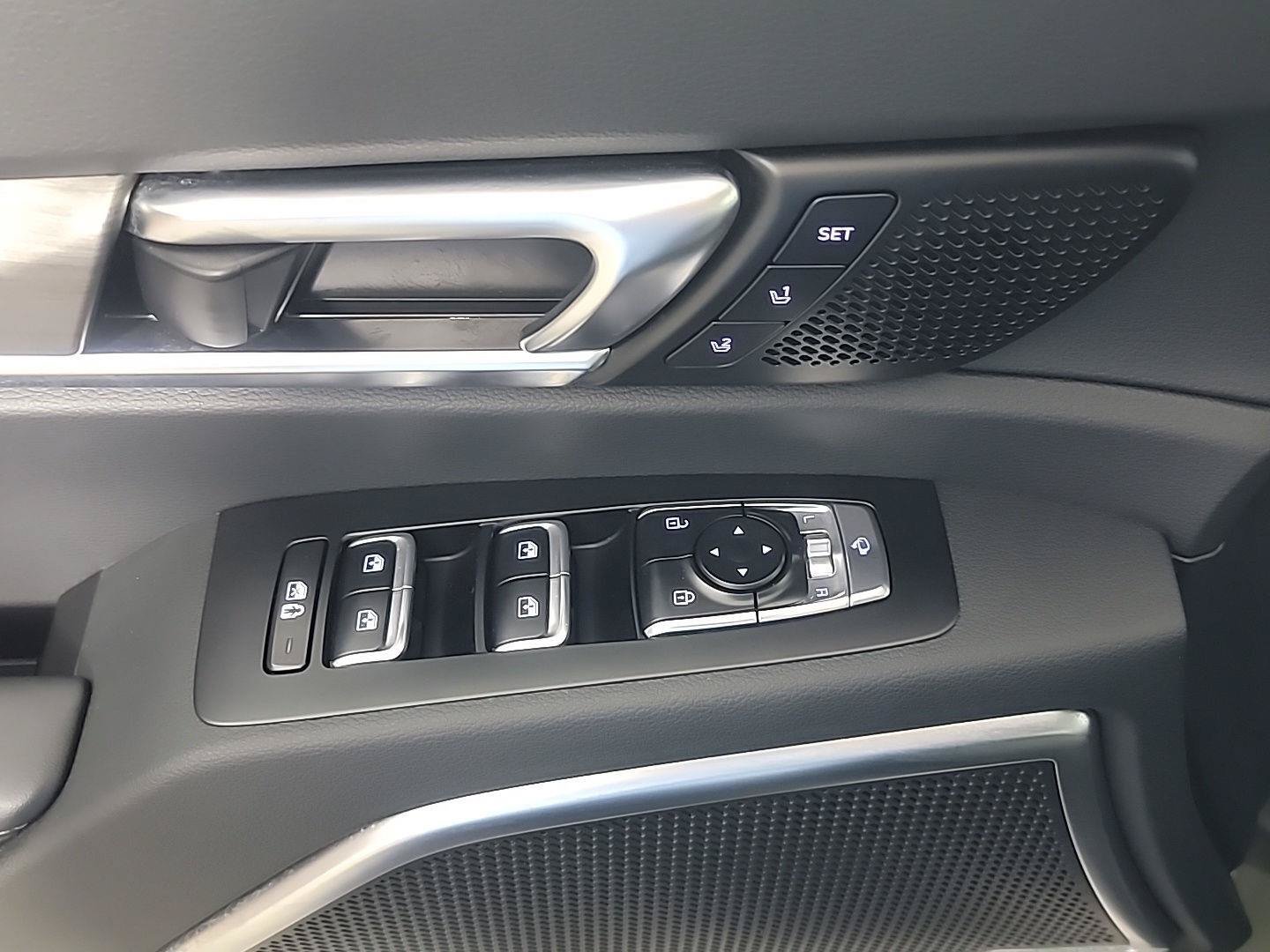 Certified 2024 Kia Telluride SX Prestige X-Line AWD/4WD image 40