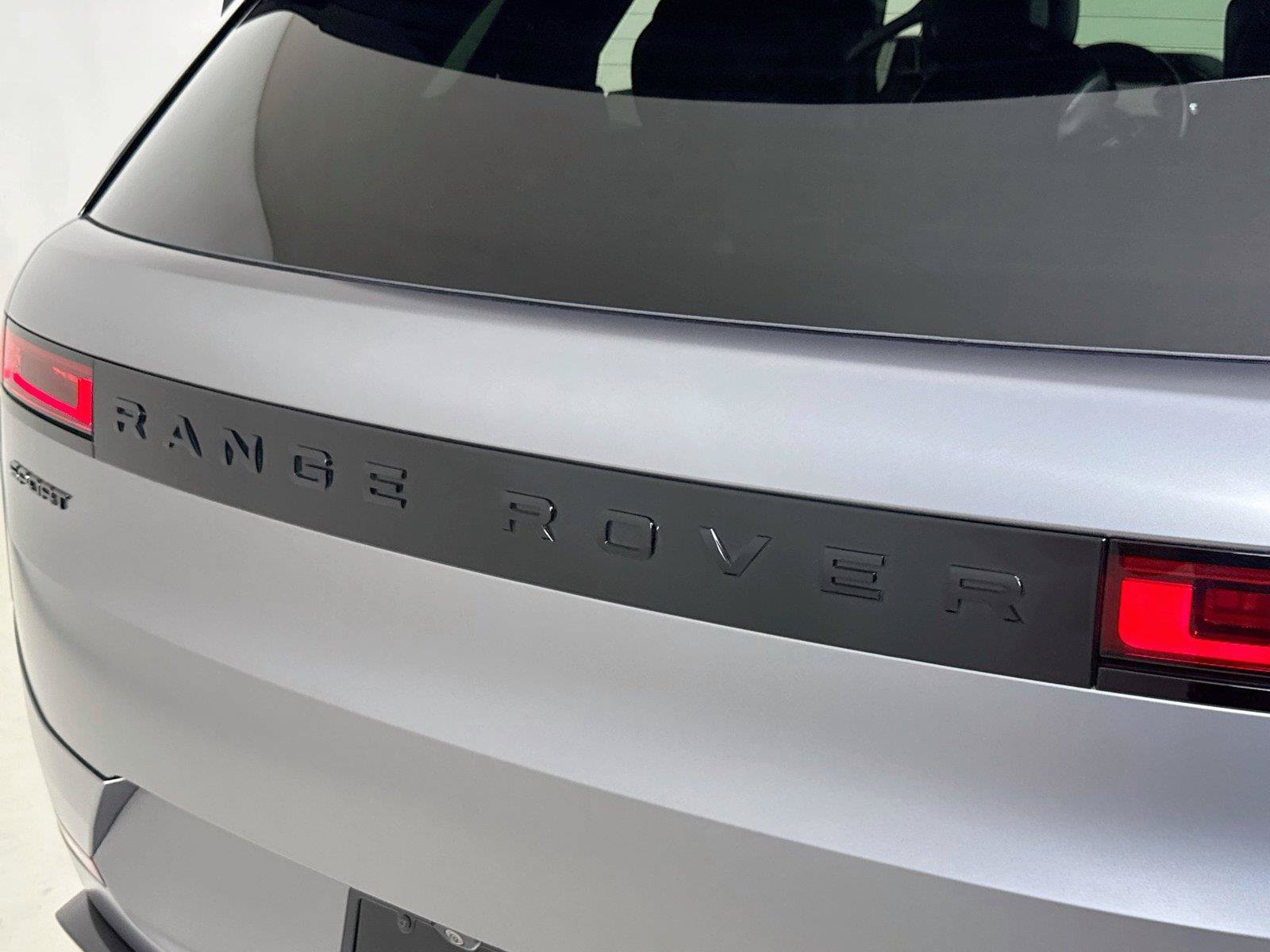Used 2025 Land Rover Range Rover Sport Autobiography AWD/4WD image 34