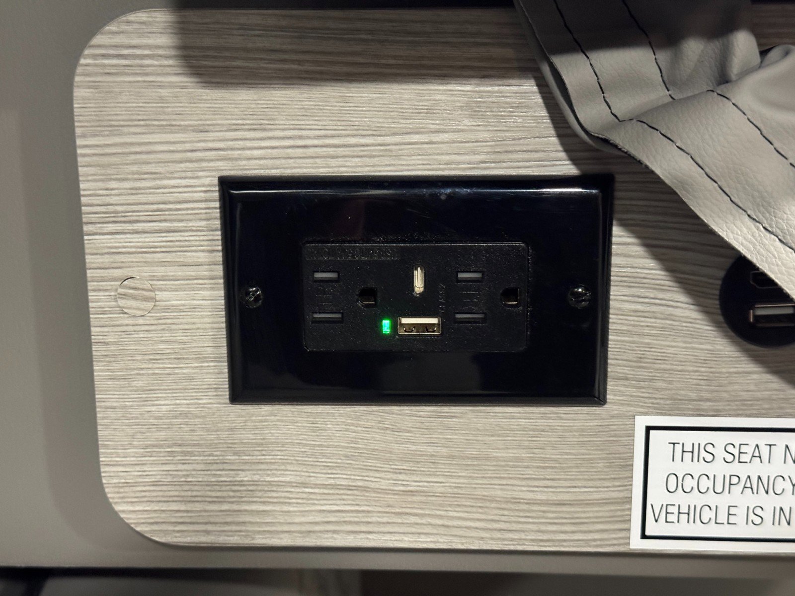 Used 2023 Mercedes-Benz Sprinter 3500 w/ Parking Package image 63