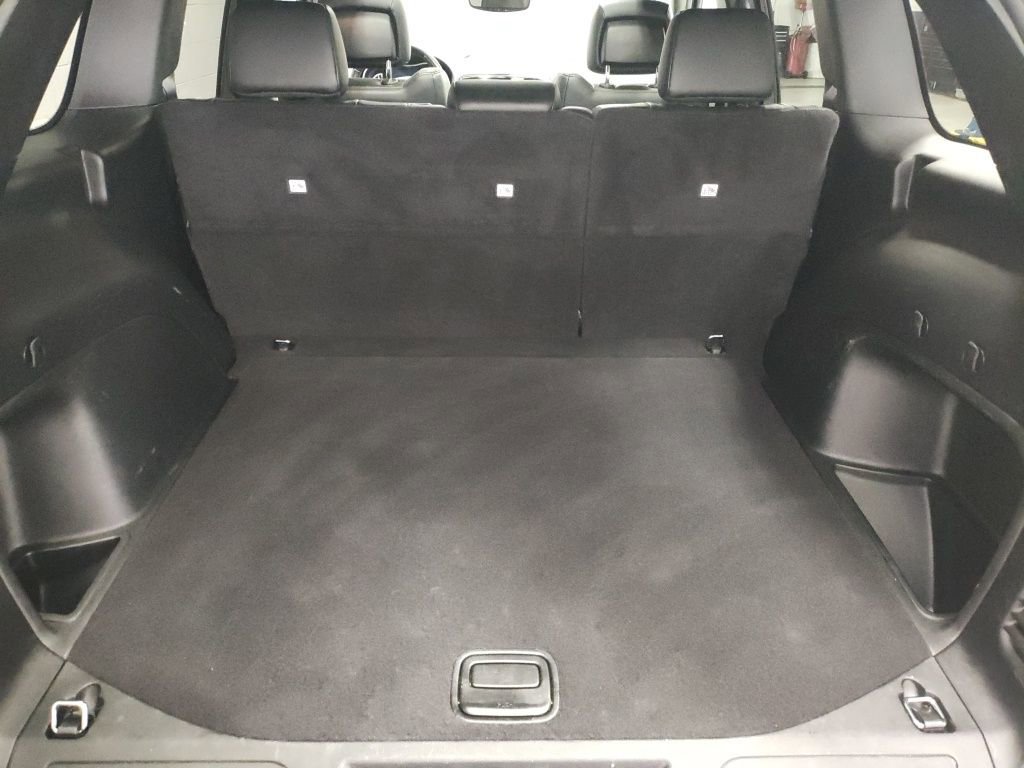 Used 2022 Jeep Grand Cherokee Limited image 15