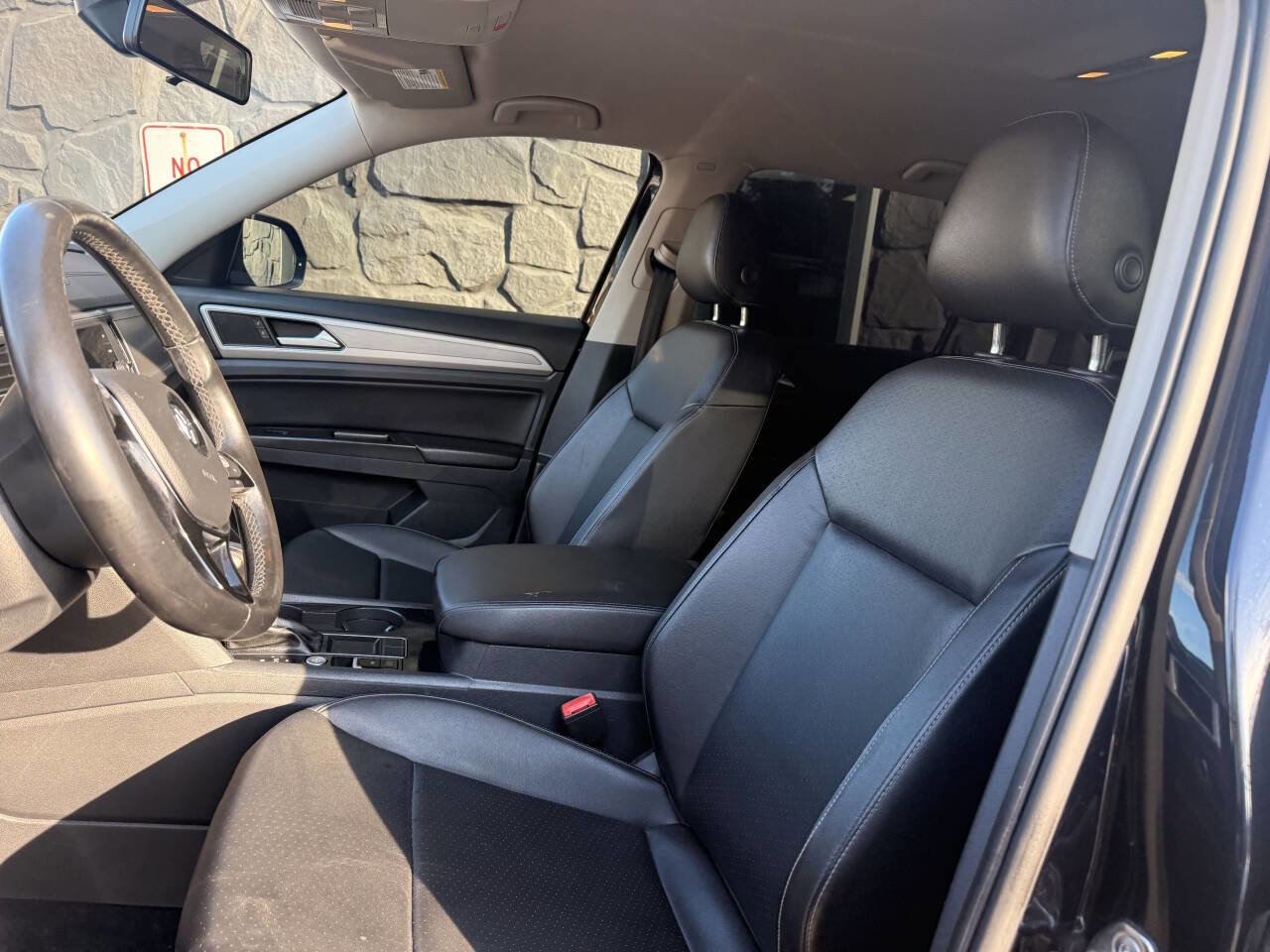Used 2018 Volkswagen Atlas SE image 16