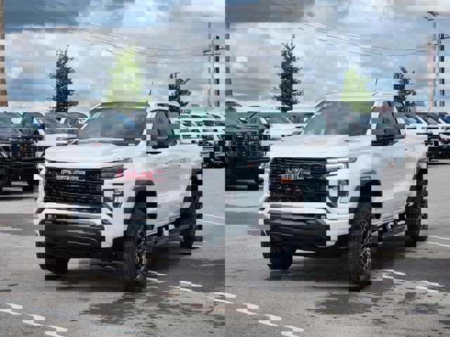 New 2025 GMC Canyon Elevation w/ Convenience Package image 2