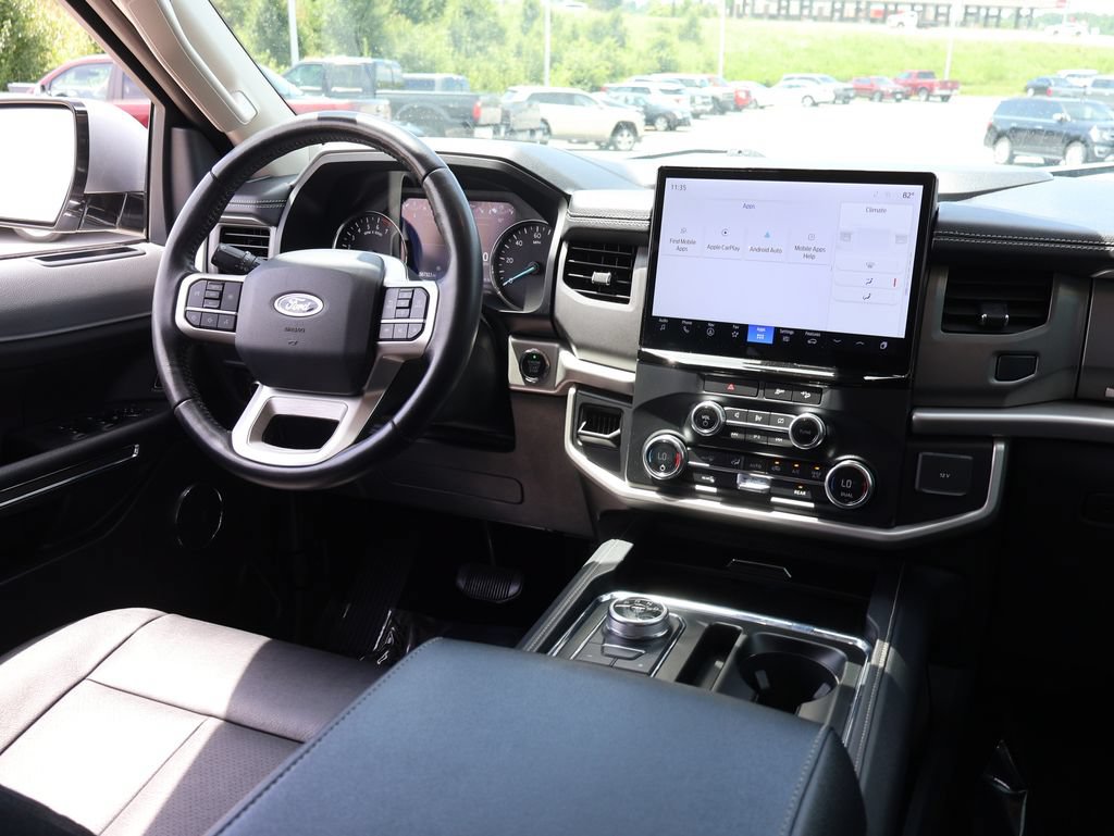 Used 2022 Ford Expedition Max XLT AWD/4WD image 15