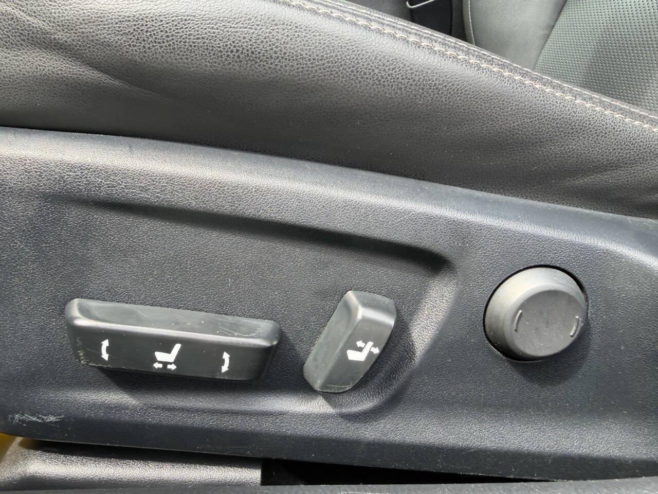 Used 2014 Lexus IS 250 AWD w/ Navigation Package image 18