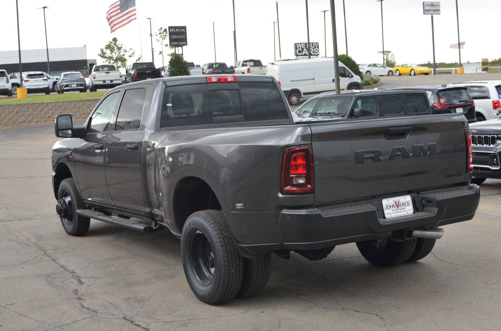 New 2026 RAM 3500 Tradesman AWD/4WD image 35