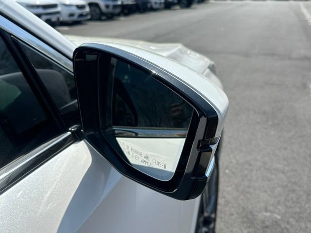 Used 2025 Acura MDX w/ Advance Package image 12