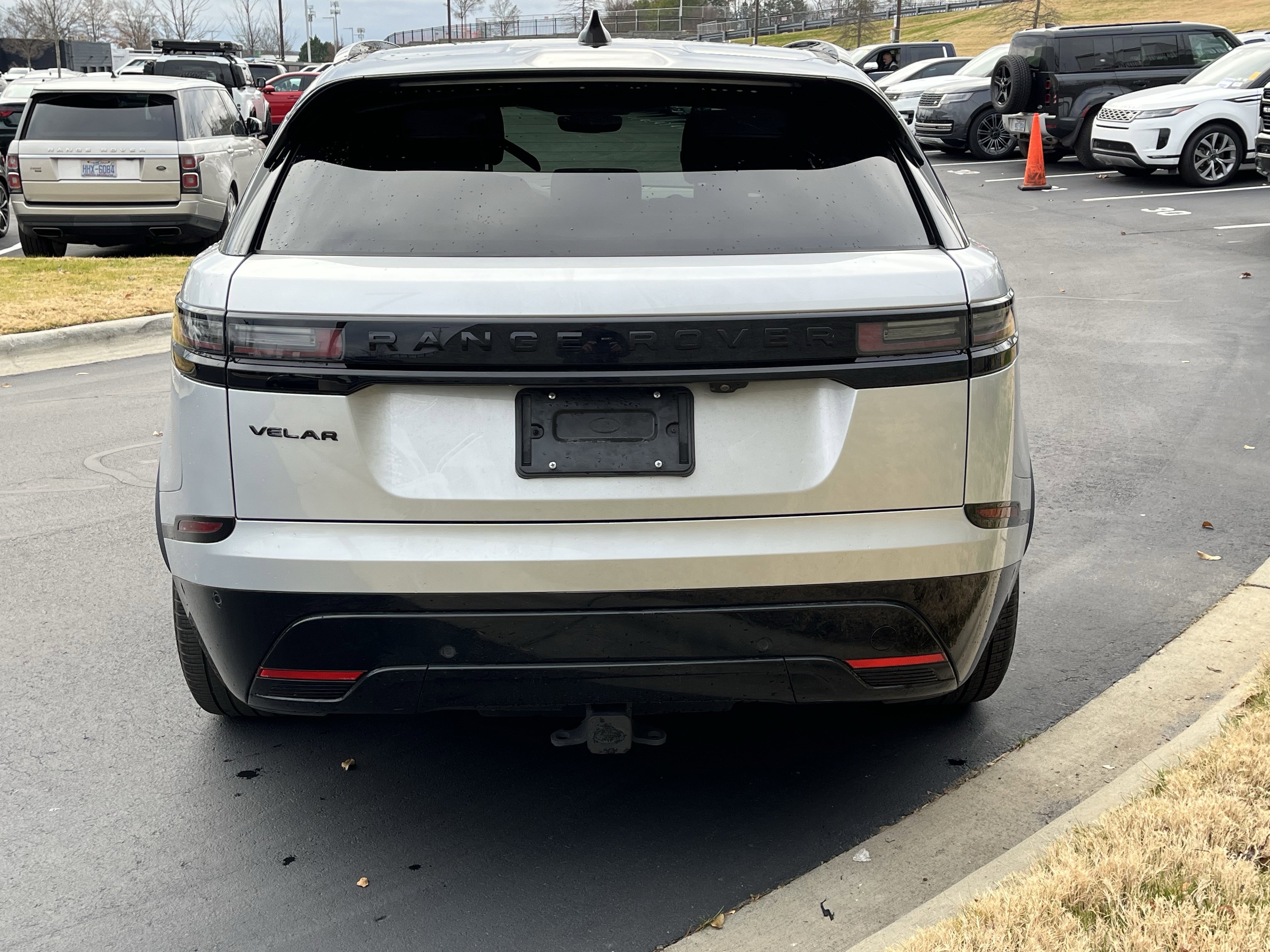 Used 2024 Land Rover Range Rover Velar Dynamic SE image 6