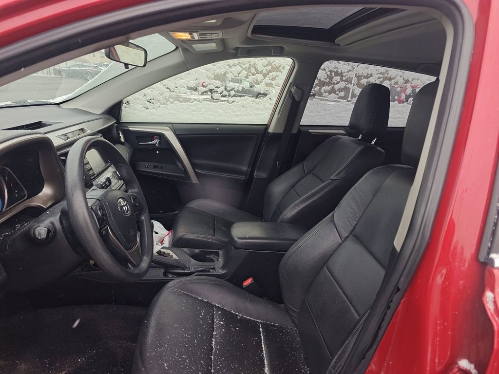 Used 2015 Toyota RAV4 XLE image 6