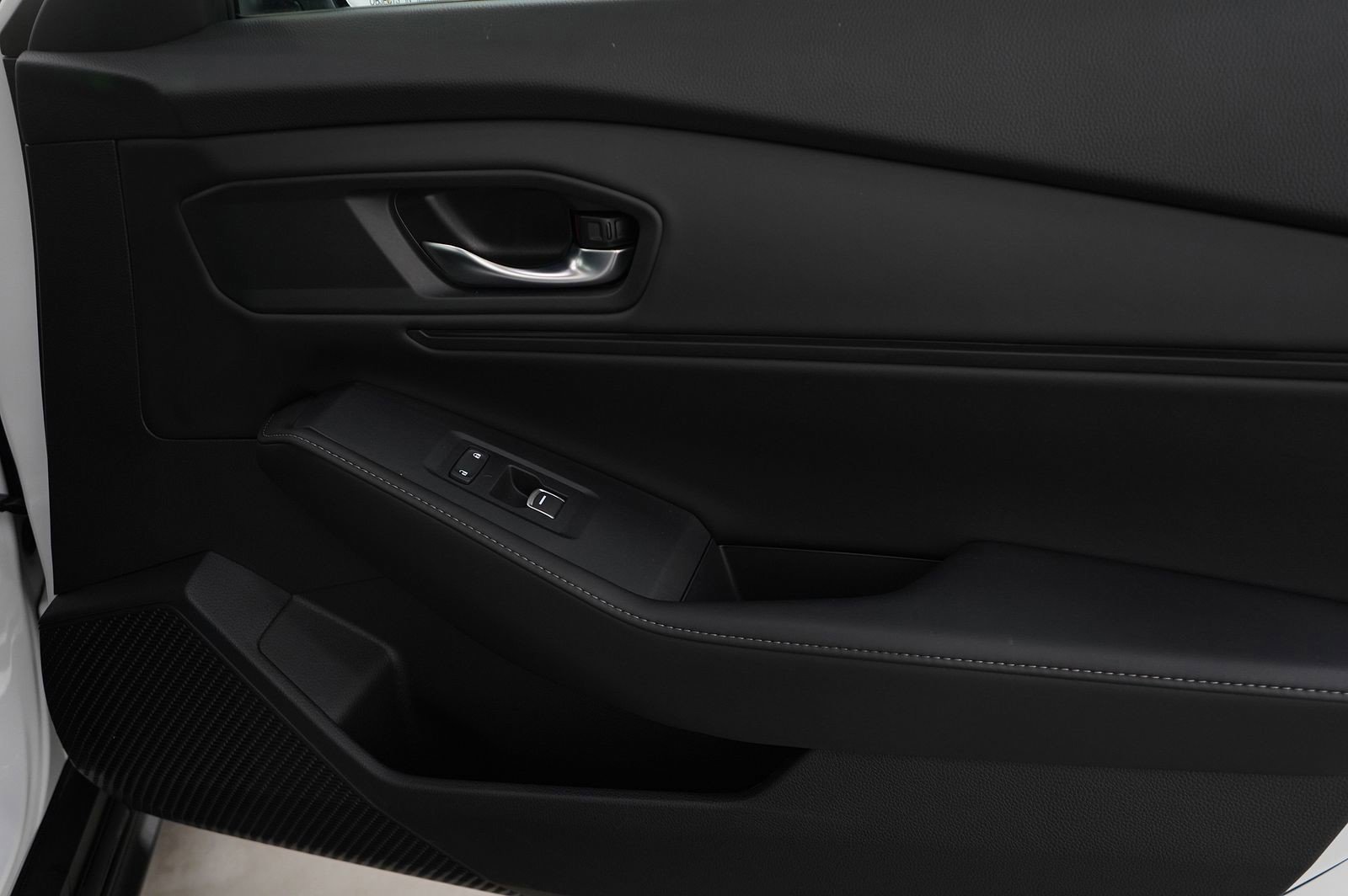 Used 2023 Honda Accord Sport image 9