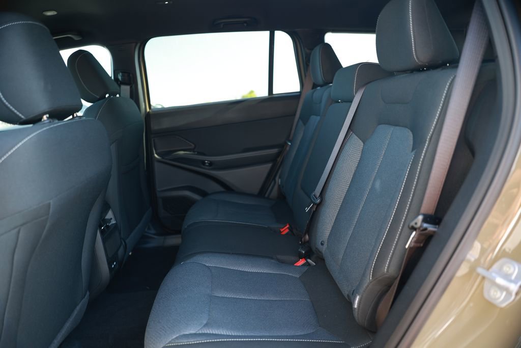 New 2026 Jeep Cherokee Laredo image 30