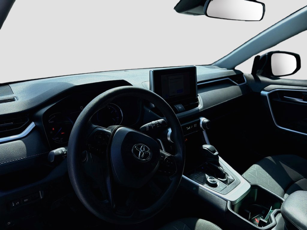 Used 2023 Toyota RAV4 XLE AWD/4WD image 9