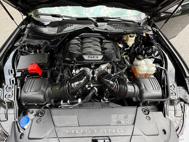Used 2024 Ford Mustang GT Premium RWD image 8