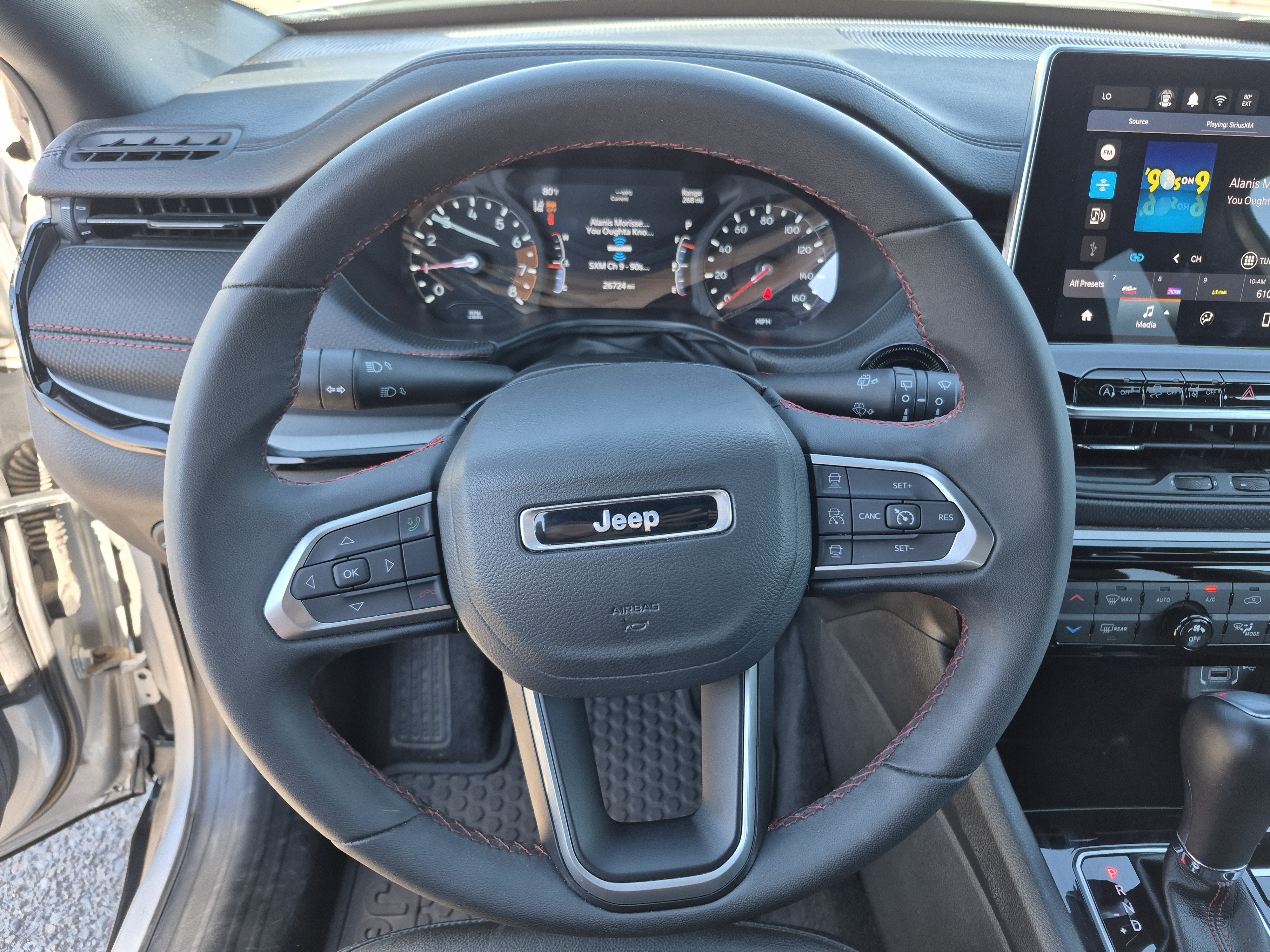 Used 2025 Jeep Compass Trailhawk AWD/4WD image 9