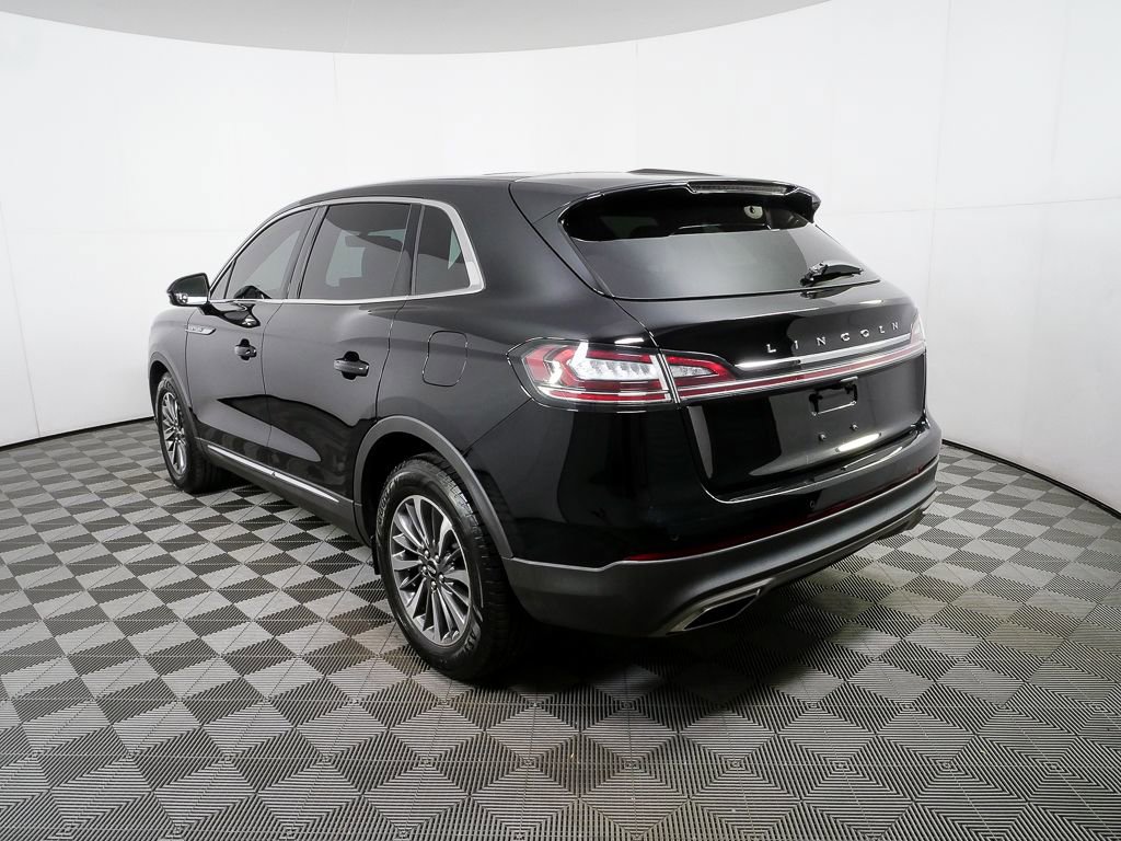 Used 2021 Lincoln Nautilus Reserve image 3